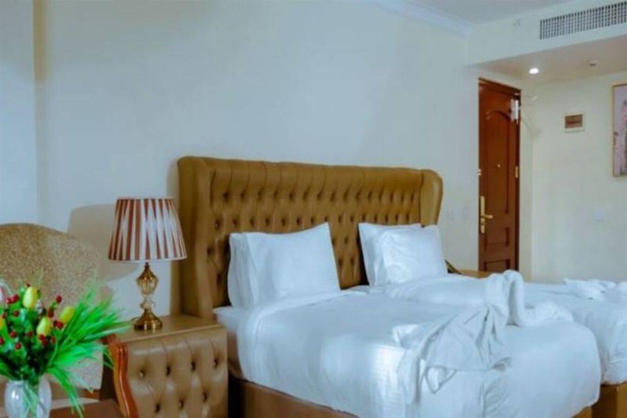 The Grand Palace Hotel Αντίς Αμπέμπα Εξωτερικό φωτογραφία